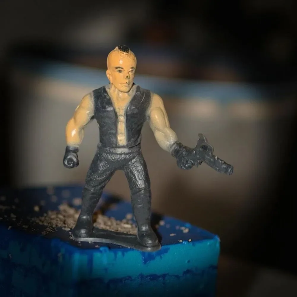 Vintage Cake Topper Action Figure Punk Villain With Gun B20